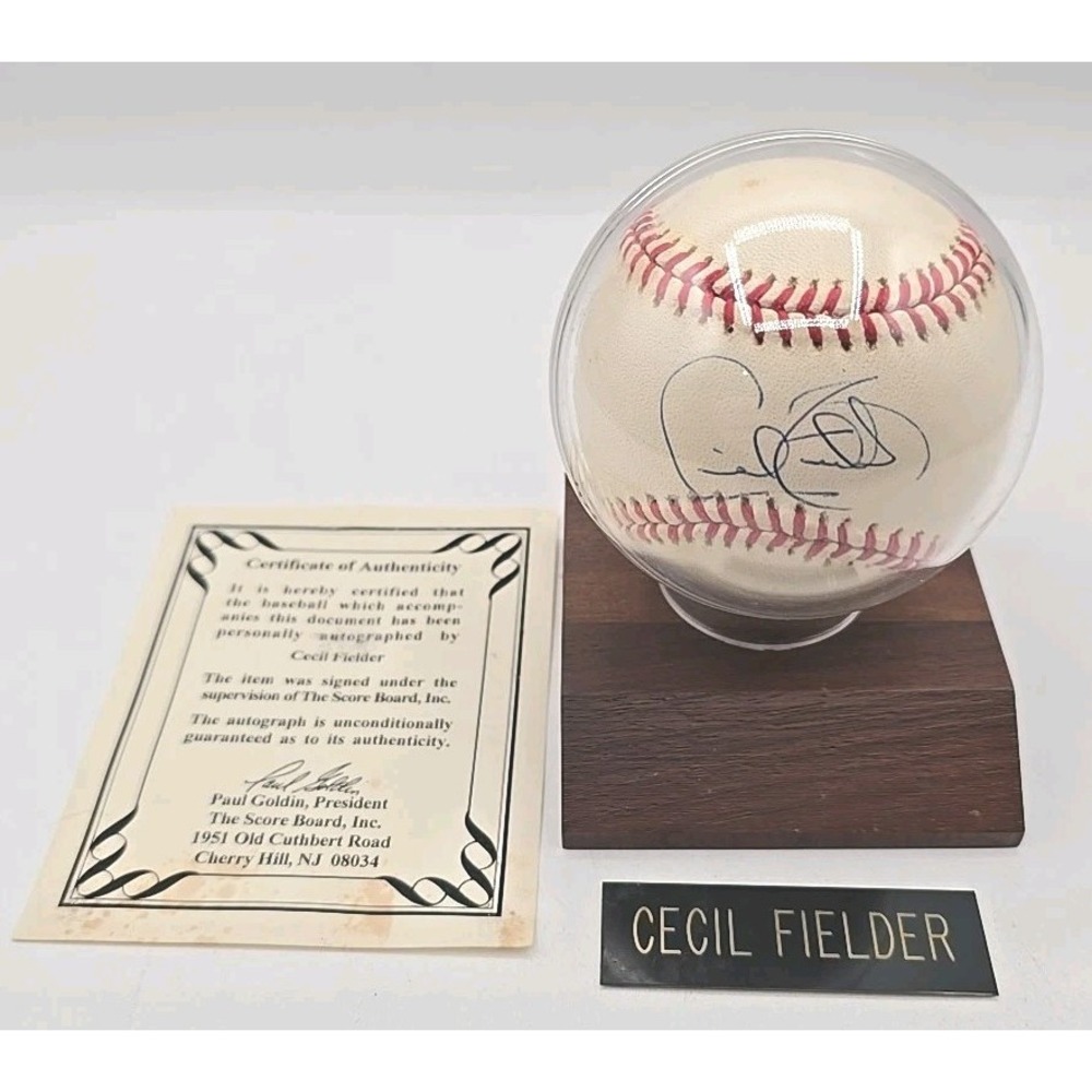 Cecil Fielder Autographed Rawlings Major League‎ Baseball w/ COA & Case U56